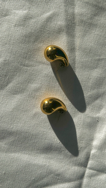 Tear drop earings